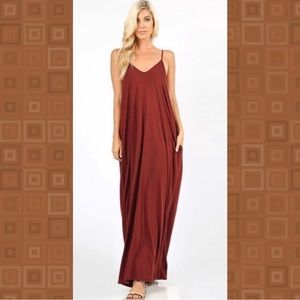 Zenana Premium Soft Jersey Maxi Dress with pockets, size L, color Rust, Like new